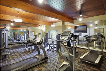 24-Hour multi-level cardio and weightlifting center